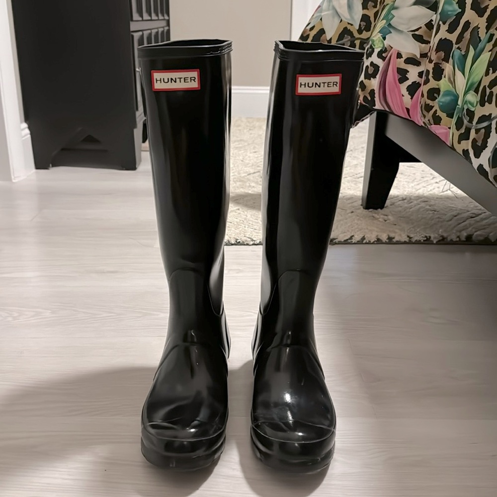 Hunter Tall Rain Boots 🥾